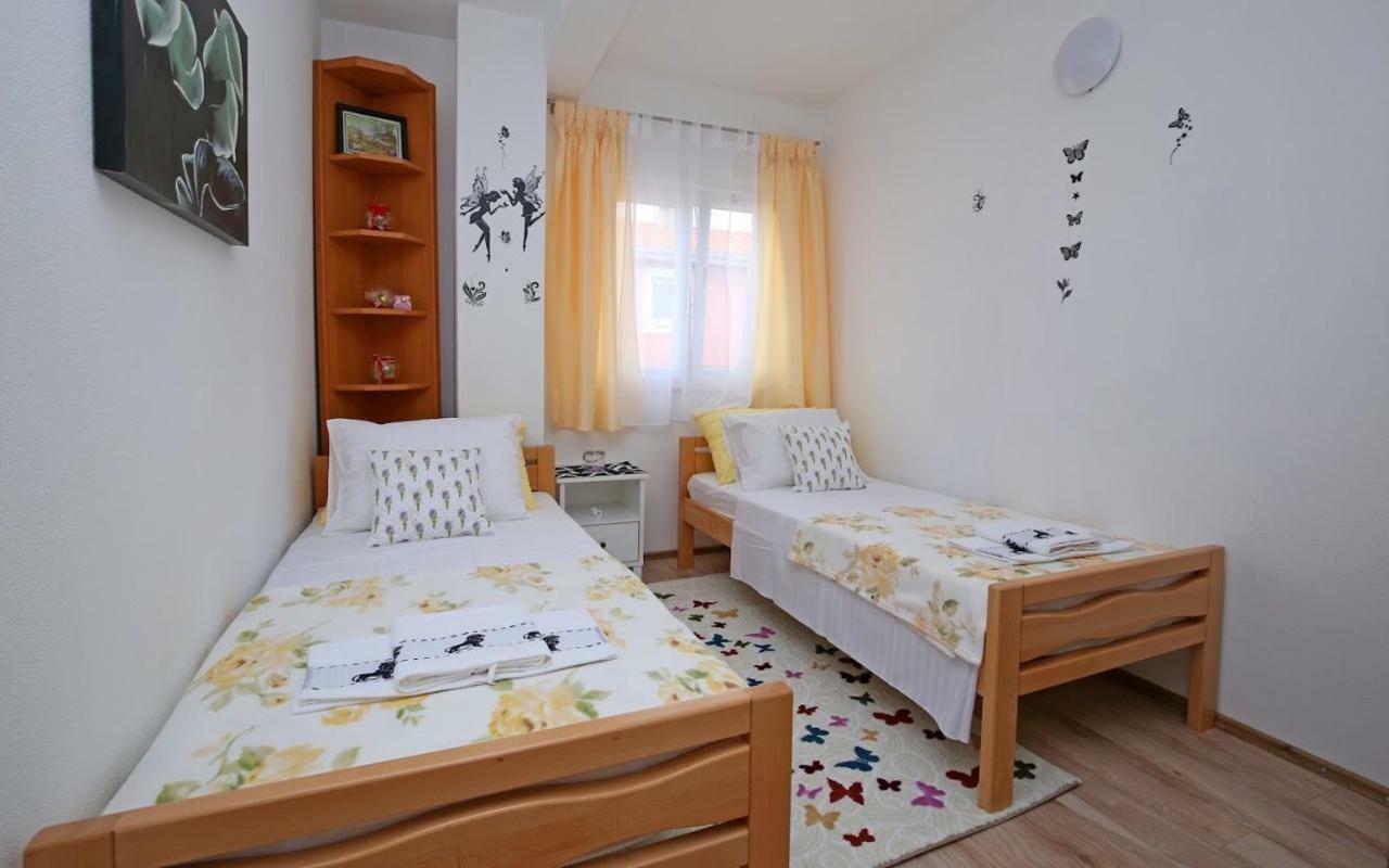 Ferienwohnung Luciano Mravince Exterior foto