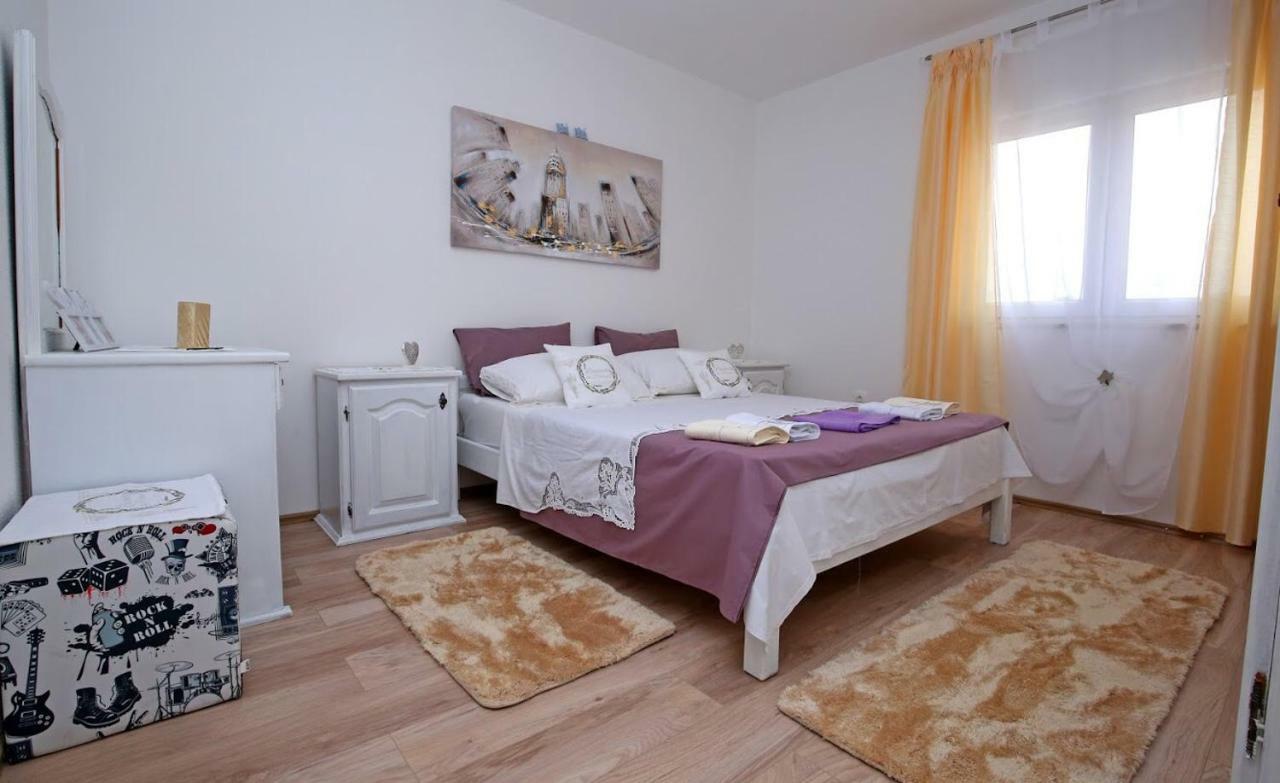 Ferienwohnung Luciano Mravince Exterior foto